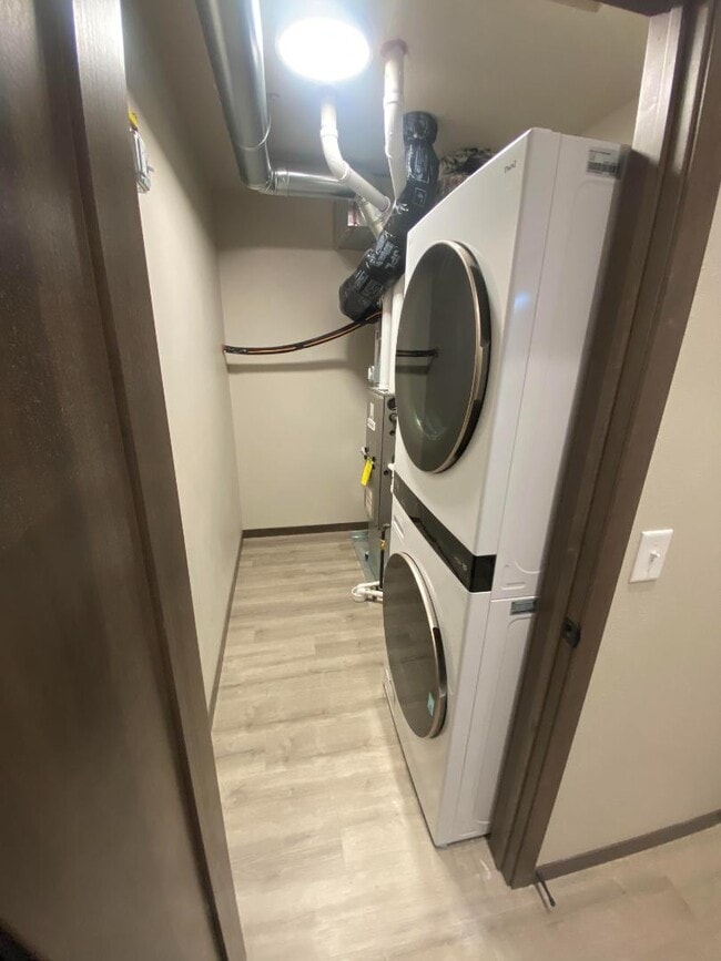 Foto del edificio - 216 S Elmwood Ave