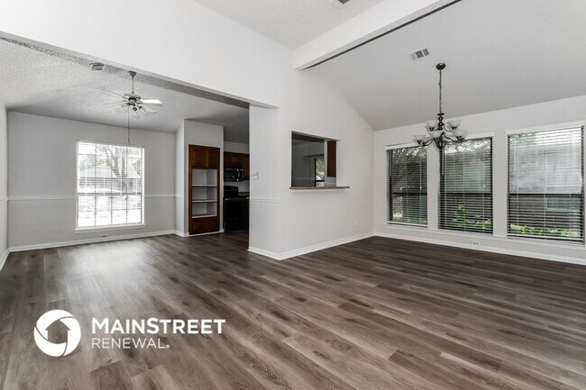 Foto del edificio - 525 Country View Ln