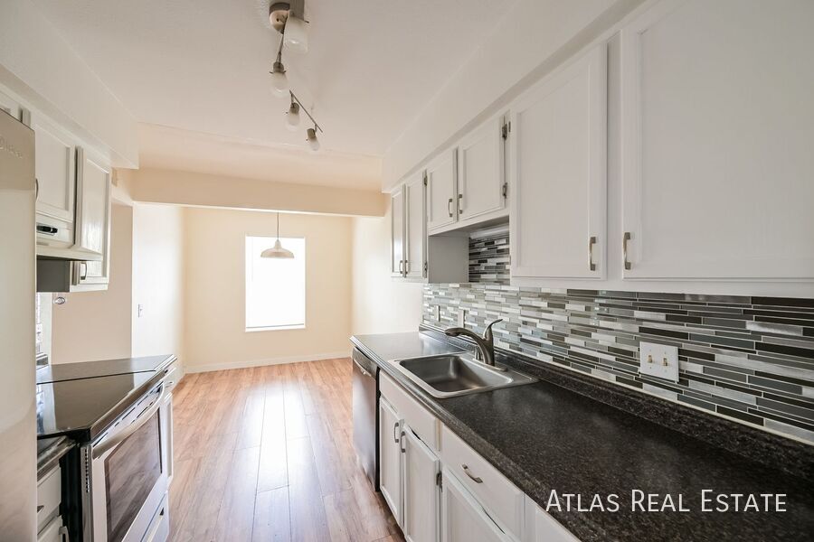 Photo - 7665 E Eastman Avenue D301