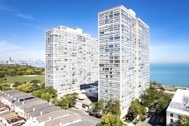 Building Photo - 4800 S Chicago Beach Dr