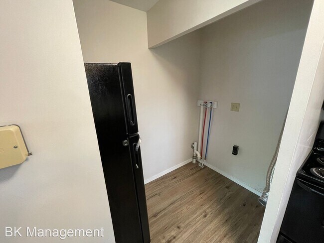 Foto del edificio - 3 br, 1.5 bath House - 1035 Davis Drive