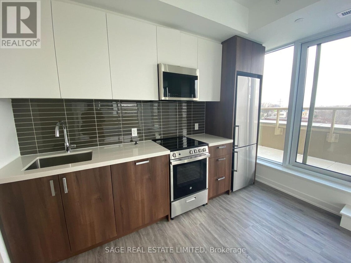 Photo principale - 1787-1787 St Clair Ave W