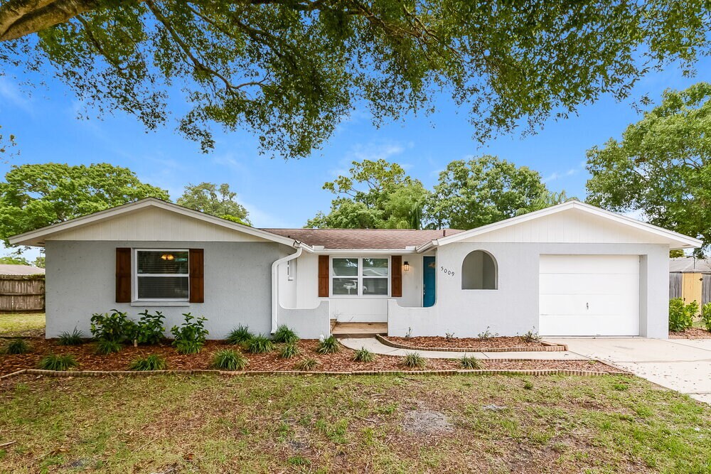 Primary Photo - 5009 Silk Oak Dr