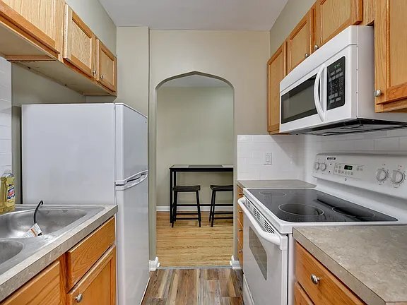 Foto del edificio - 4611 Wakeley St