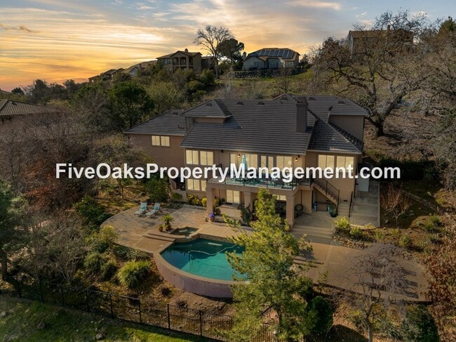 Building Photo - 5185 Mertola Dr