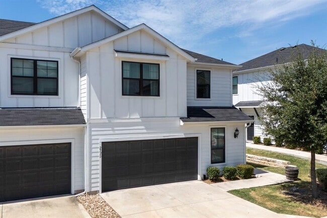 Building Photo - 252 Fieldwood Dr