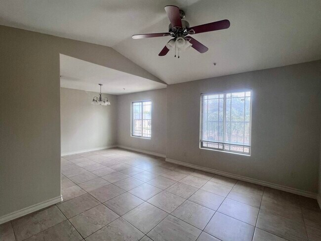 Building Photo - 408 Shiloh Dr