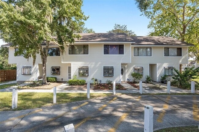 Building Photo - 6128 SW 8th Pl