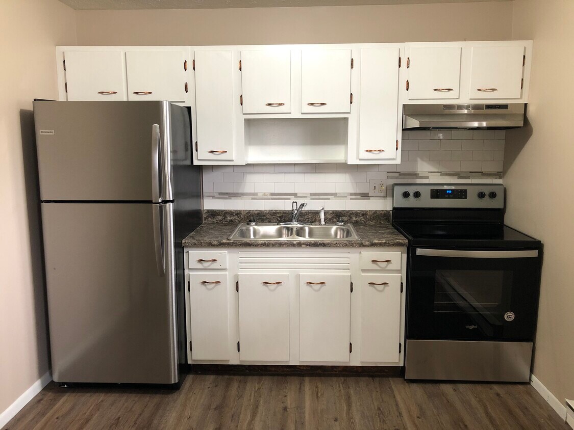 3501 Elm St, Parkersburg, WV 26104 Apartments in Parkersburg, WV