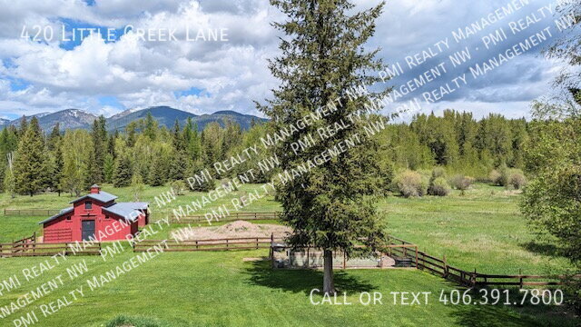 Foto del edificio - 420 Little Creek Ln