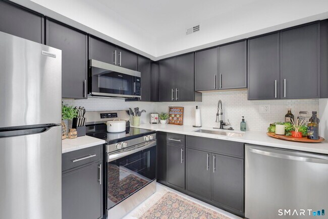 Foto del edificio - 62 Candlewood Dr