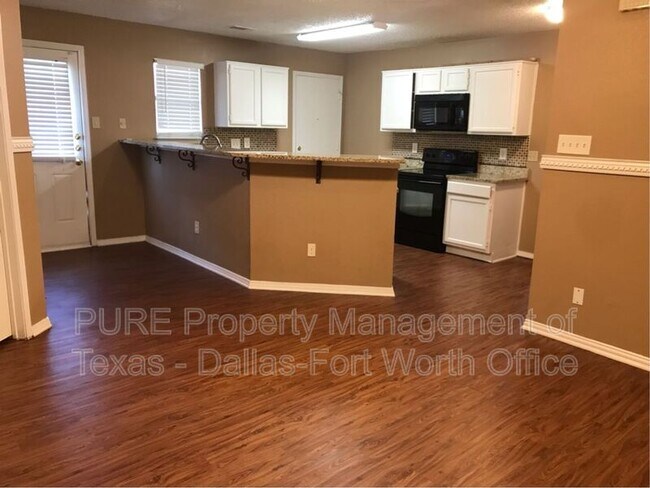 Building Photo - 6004 Meadowside Trail