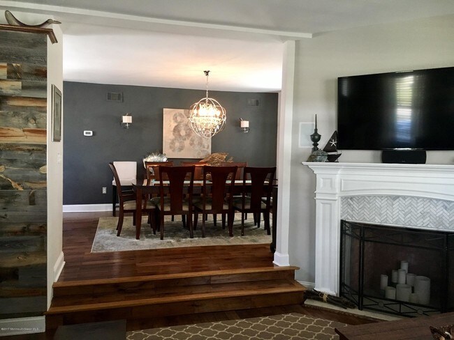 Building Photo - 306 Central Ave