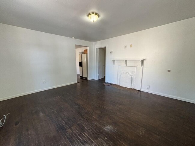 Building Photo - 135 D St.