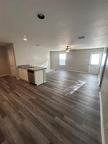 Building Photo - 496 Canvas Ct