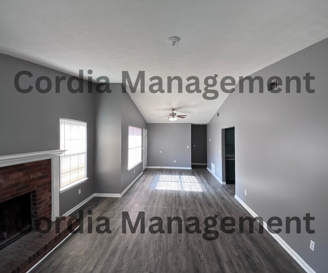 Foto del edificio - Beautiful  3 Bedroom 2 bathroom Home in Li...