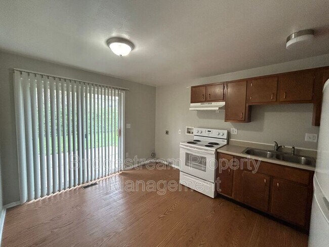 Foto del edificio - 4952 Leeper St