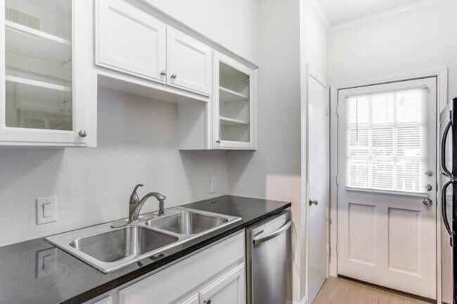 Foto del edificio - Royal Orleans 1-Bed Condo Retreat in Tanglewood