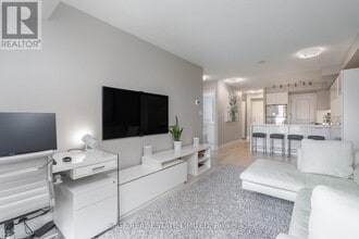 Building Photo - 308 Palmerston Ave