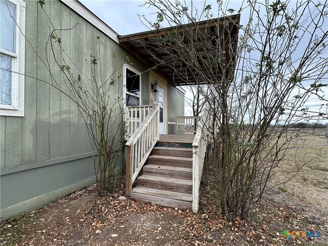 Building Photo - 532 Post Office St