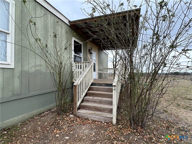 Foto del edificio - 532 Post Office St