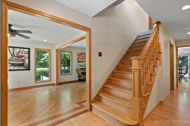 Foto del edificio - 41W300 Silver Glen Rd