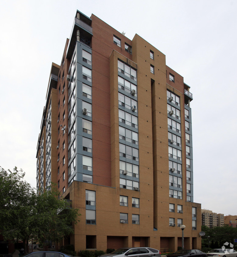 Building Photo - Lorette Manor