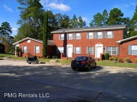 Foto principal - 900 Country Club Rd