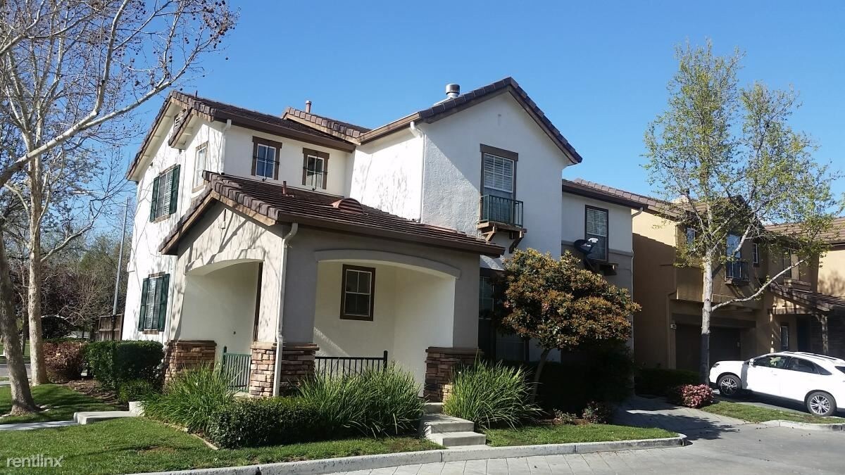 Foto principal - 4 br, 2.5 bath House - 2933 Rubino Circle