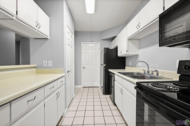 Foto del edificio - 11550 Southfork Avenue Unit 414