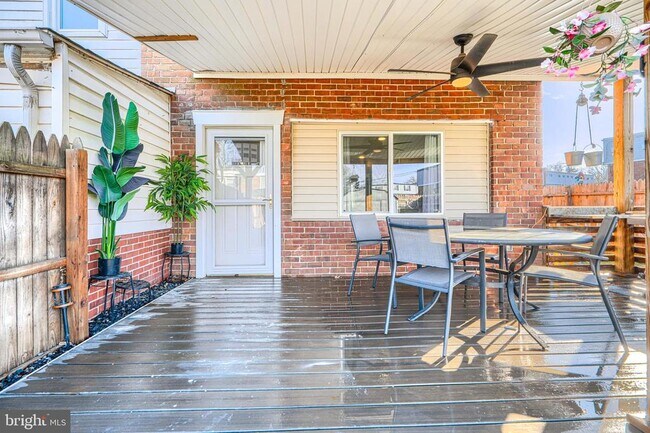 Foto del edificio - 800 Seckel Ct