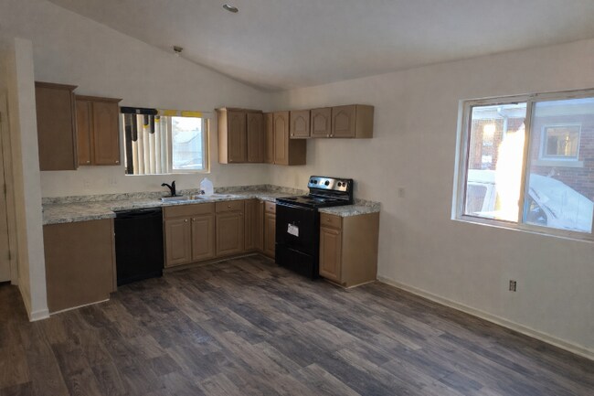 Foto del edificio - 17541 E 10 Mile Rd