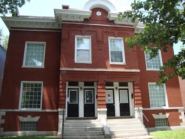 Building Photo - 3159 Alfred Ave