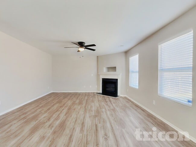 Foto del edificio - 5337 Liberty Hall Cir