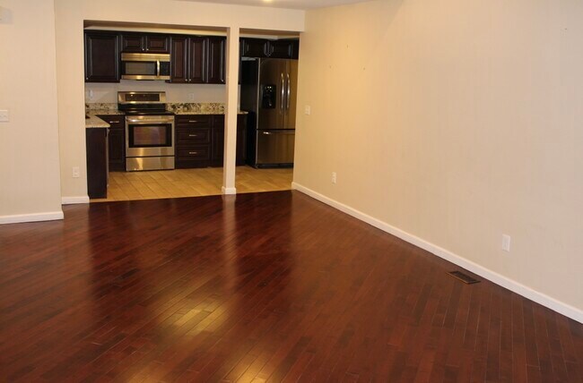Foto del edificio - 6626 Hearthside Ct