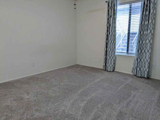 Primary Bedroom - 5757 W Eugie Ave