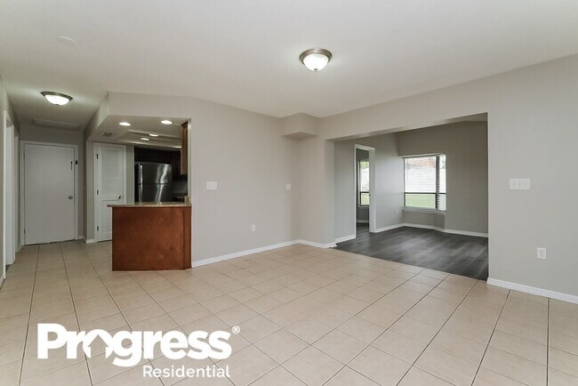 Building Photo - 11171 Heathwood Ave