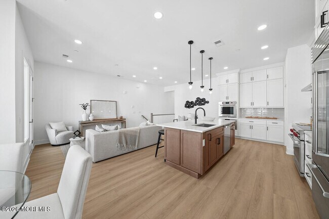 Foto del edificio - 409B Lake Ave