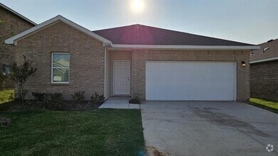 Building Photo - 10348 Rosegreen Ln