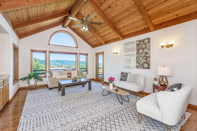 Building Photo - 17700 Carriger Rd