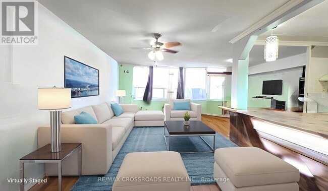 Photo du bâtiment - 180 Markham Rd