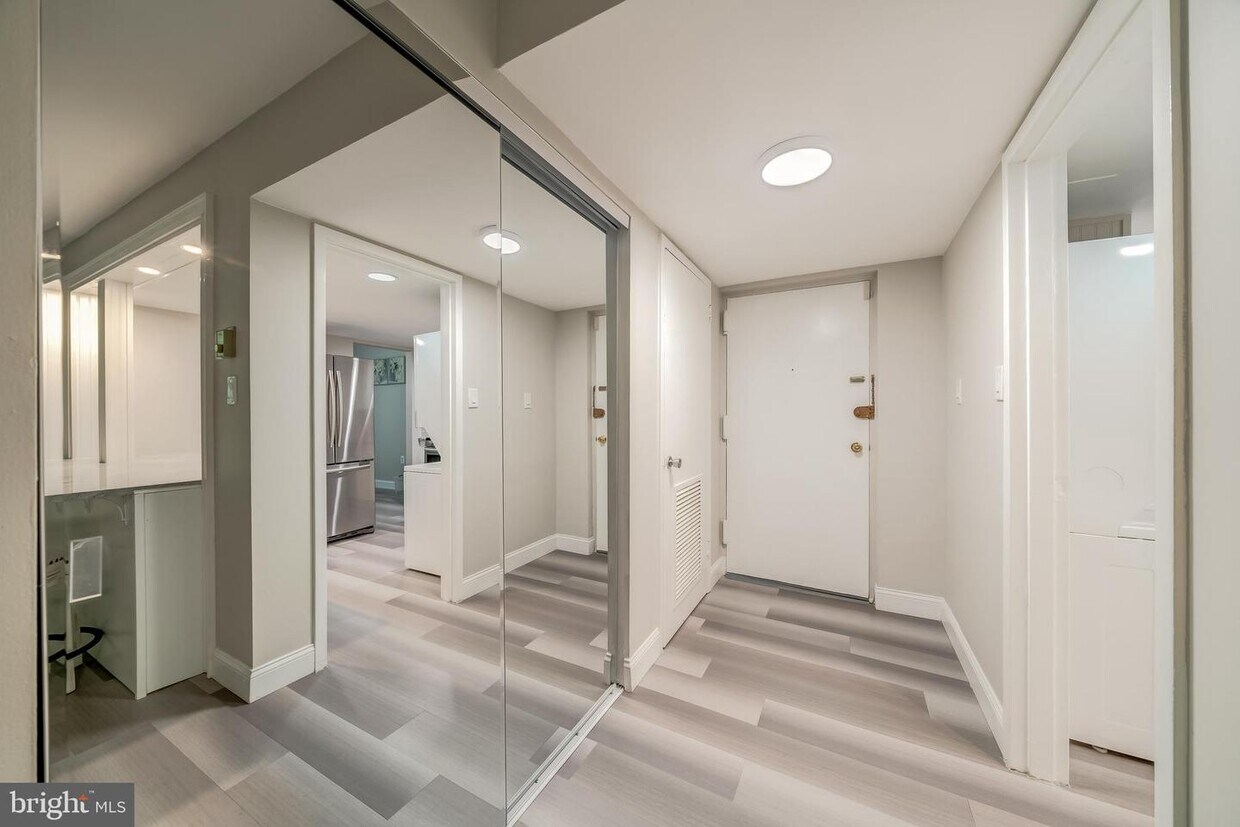 1429 Northgate Square Unit 2, Reston, VA 20190 Room for Rent in