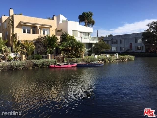 Building Photo - 2212 Grand Canal