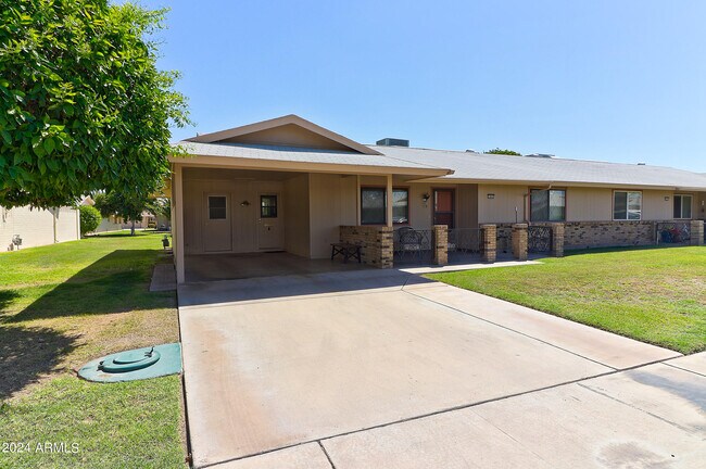 Foto del edificio - 10645 W Saratoga Cir