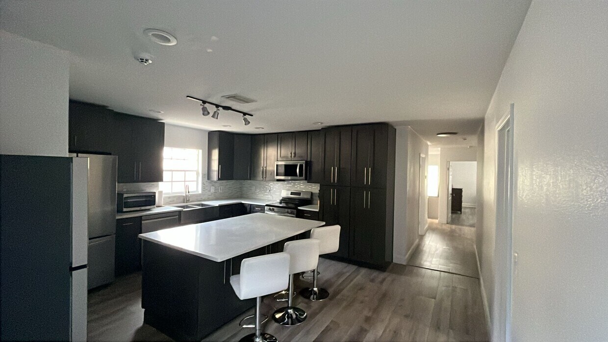 Foto principal - 3201 36th Ave N