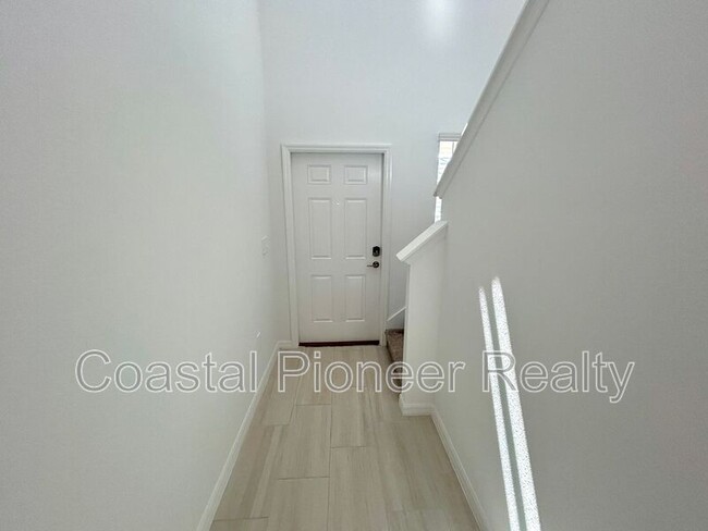 Foto del edificio - 11708 Radiant Shore Loop