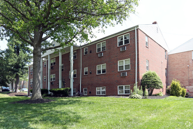 Yorkshire House Apartments Apartments - York, PA | Apartments.com