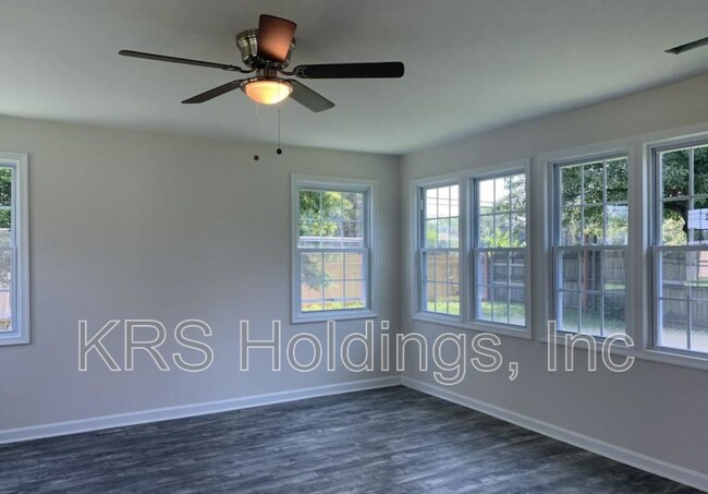 Building Photo - 1003 Keltic Cir