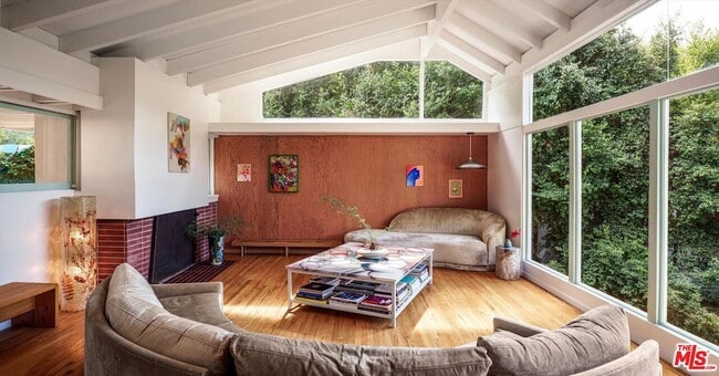 Foto del edificio - 2764 Outpost Dr