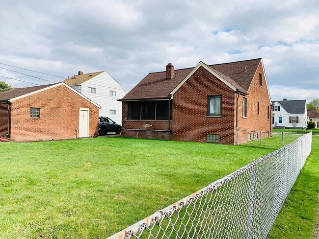 Foto del edificio - 7716 Kenilworth Ave